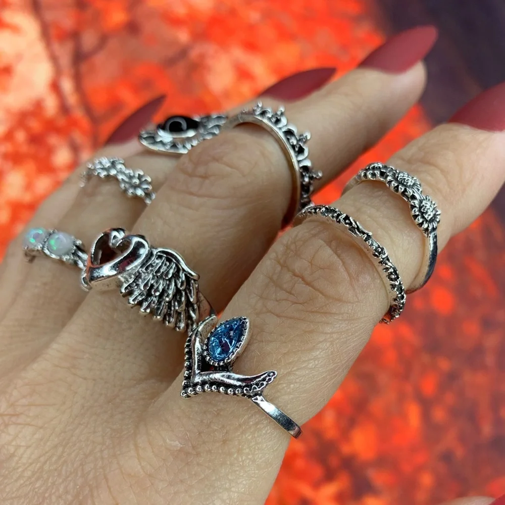 3/$10 NEW Boho Style Rings & MIDI Rings Design Mix / silver tone Bundle NWOT - Picture 6 of 9